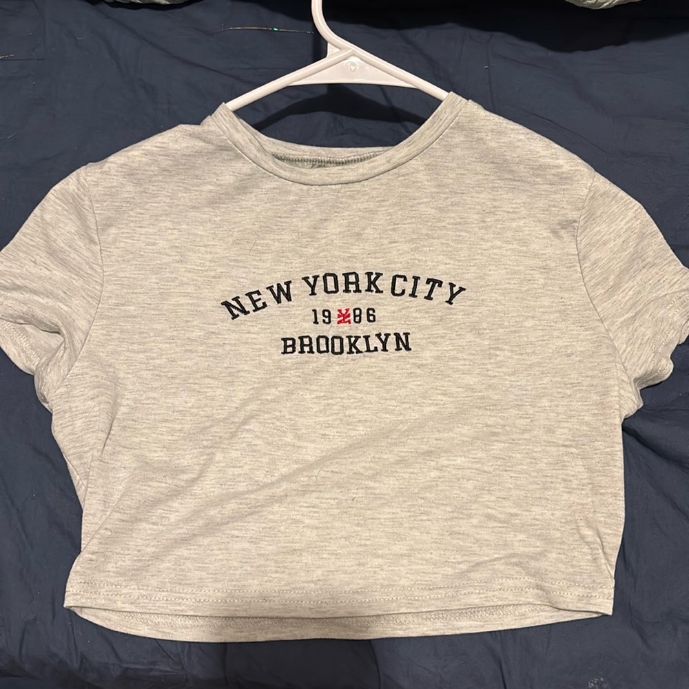 Small cropped NY shirt